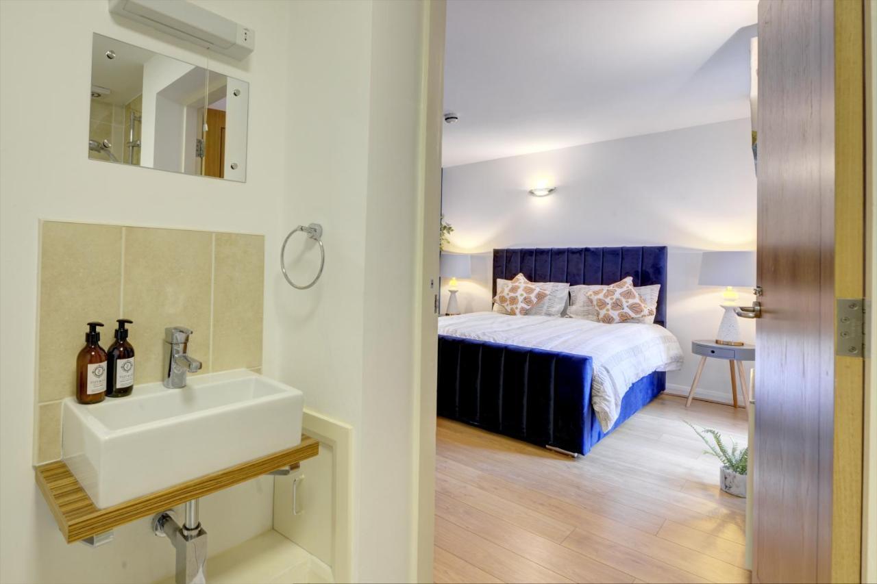 City Centre, 2 Bedroom, Secured Parking, 3 King Bed, Wifi Sleep 6 Guest Comfortable On Three King Size Beds, Jewellery Quarter , Birmingham City Centre , Allocated Secured Parking Exterior foto